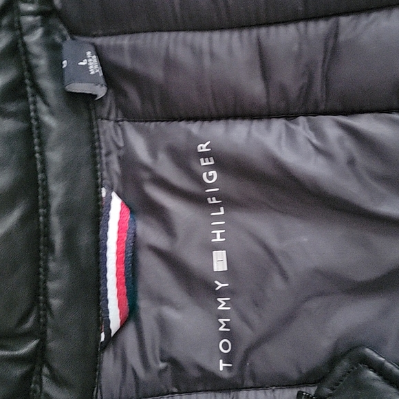 Tommy Hilfiger Bubble Jacket Size Large - Picture 3 of 4